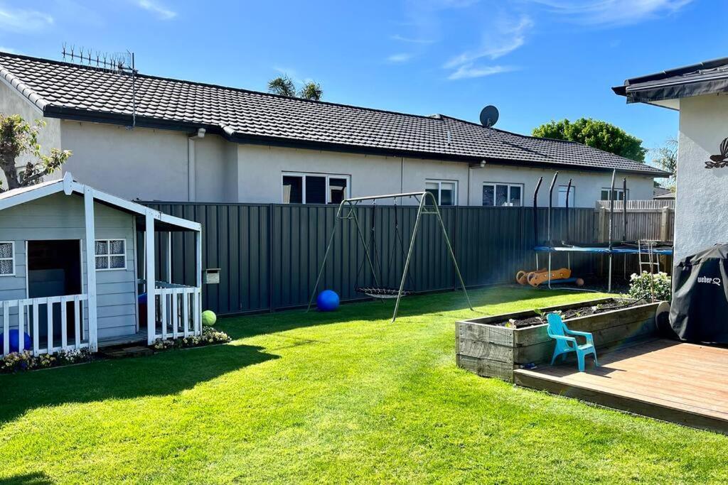 Sunny Delight In Clive Villa Exteriör bild